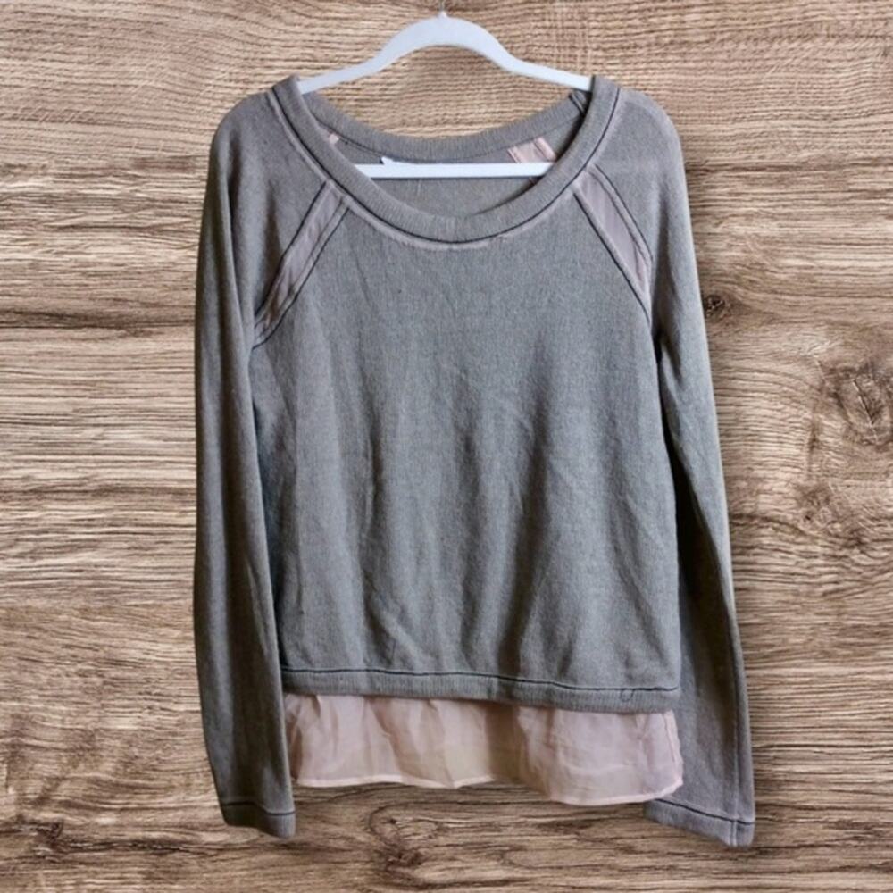 Theee dots layered cashmere blend taupe  sweater. Medium